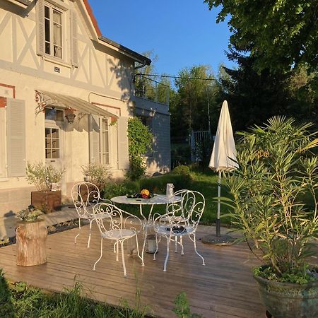 "Aux Chants Des Oiseaux" Domaine De La Renardiere Les Grandes-Loges Exteriör bild